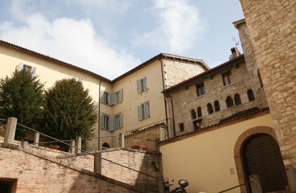 Vescovado 7 Apartment Gubbio Luaran gambar